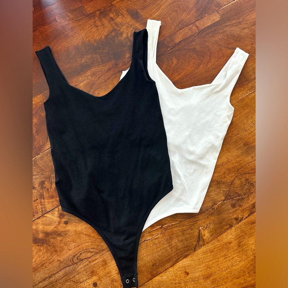 Free People bodysuit bundle 🩵🌸